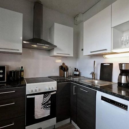 Peaceful City Center Apartment Рованиеми Экстерьер фото